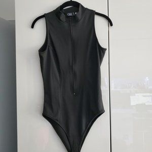 NEW black zipper bodysuit size Large
